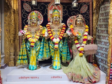 Surat Rustambag Temple Murti Darshan