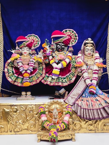 Surat Rustambag Temple Murti Darshan