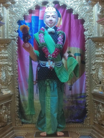 Surat Rustambag Temple Murti Darshan