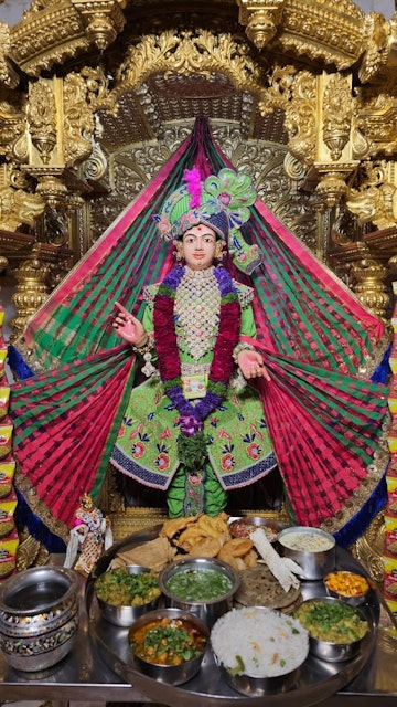 Surat Rustambag Temple Murti Darshan