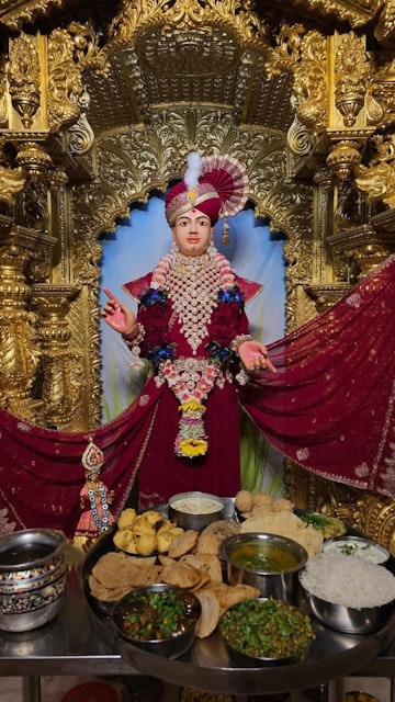 Surat Rustambag Temple Murti Darshan