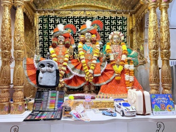 Surat Rustambag Temple Murti Darshan