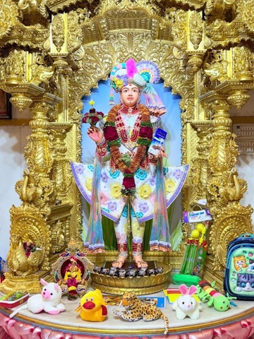 Surat Rustambag Temple Murti Darshan