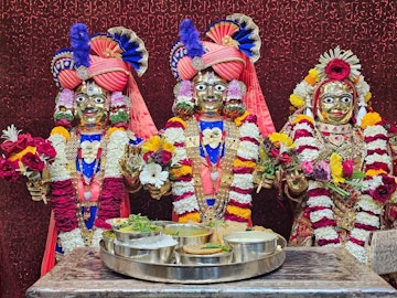 Surat Rustambag Temple Murti Darshan