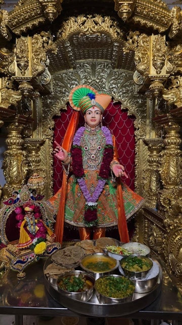 Surat Rustambag Temple Murti Darshan