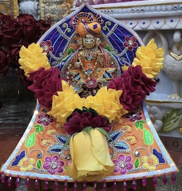 Sydney Temple Murti Darshan