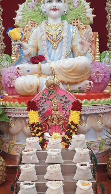 Sydney Temple Murti Darshan