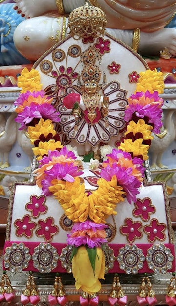 Sydney Temple Murti Darshan