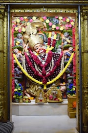 Vadtal Temple Murti Darshan