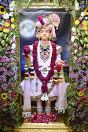 Vadtal Temple Murti Darshan