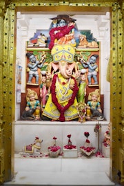 Vadtal Temple Murti Darshan