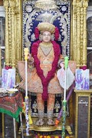 Vadtal Temple Murti Darshan