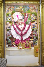 Vadtal Temple Murti Darshan