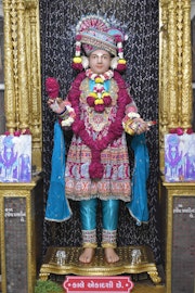 Vadtal Temple Murti Darshan