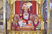 Vadtal Temple Murti Darshan