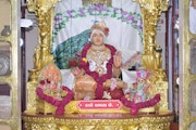 Vadtal Temple Murti Darshan