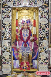 Vadtal Temple Murti Darshan