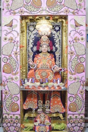 Vadtal Temple Murti Darshan