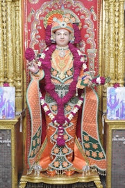 Vadtal Temple Murti Darshan