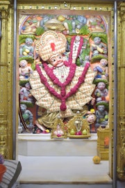 Vadtal Temple Murti Darshan