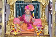 Vadtal Temple Murti Darshan