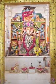 Vadtal Temple Murti Darshan