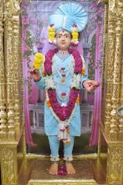 Vadtal Temple Murti Darshan