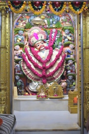 Vadtal Temple Murti Darshan