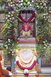 Vadtal Temple Murti Darshan