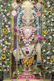 Vadtal Temple Murti Darshan