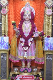 Vadtal Temple Murti Darshan