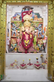 Vadtal Temple Murti Darshan