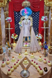 Willesden Temple Murti Darshan