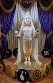 Willesden Temple Murti Darshan