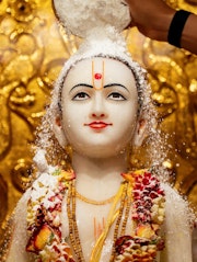 Willesden Temple Murti Darshan
